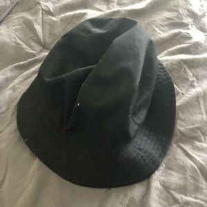 Burberry hat